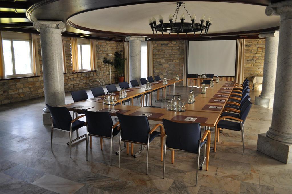 Seminar- & Erlebnishotel Roemerturm 필츠바흐 외부 사진